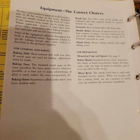 VINTAGE Betty Crocker Cookbook Binder (1974) - Picture 16 of 16